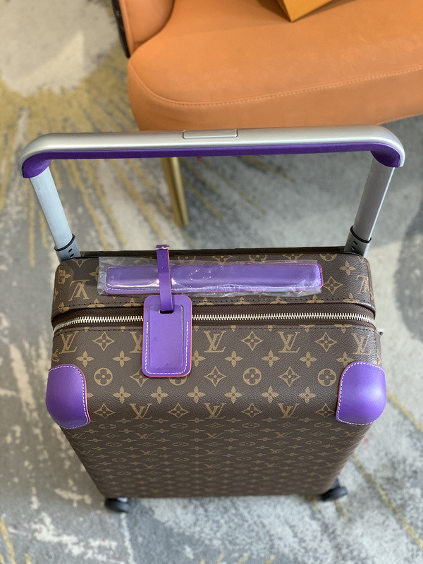 LVT HORIZON four-wheeled trolley case