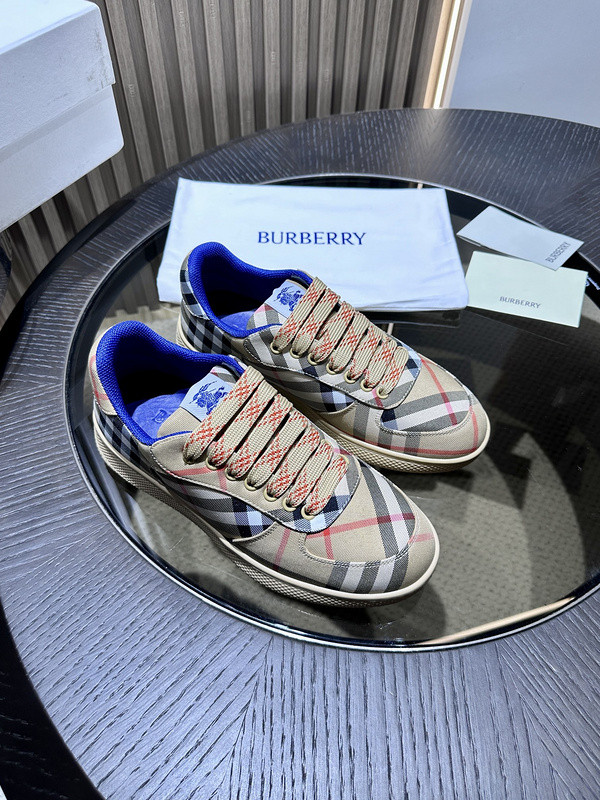 B**rry sneaker