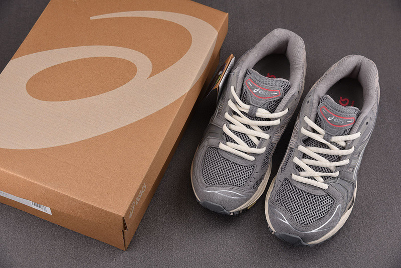 As*ic*s gel kayano 14 