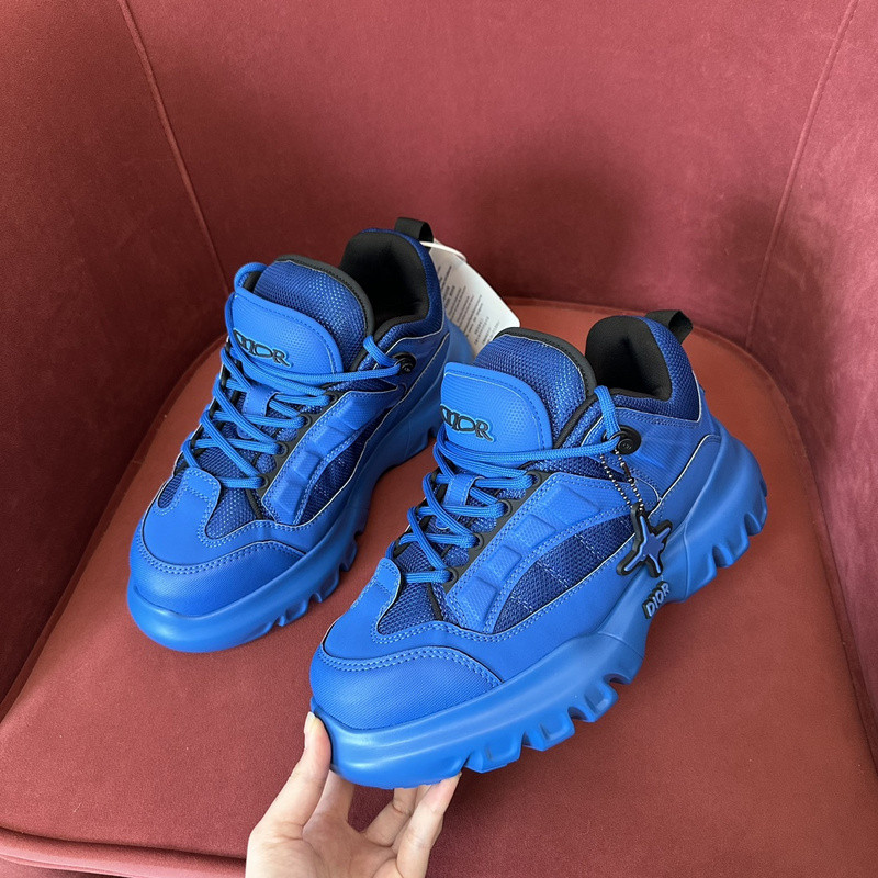 DIO* SNEAKER