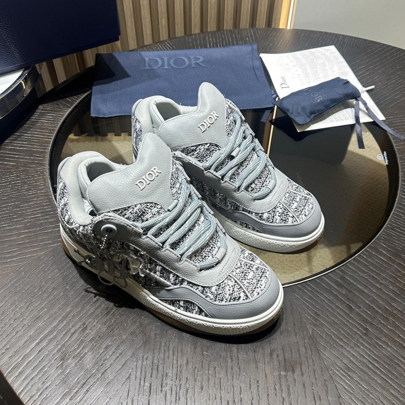 DIO* SNEAKER