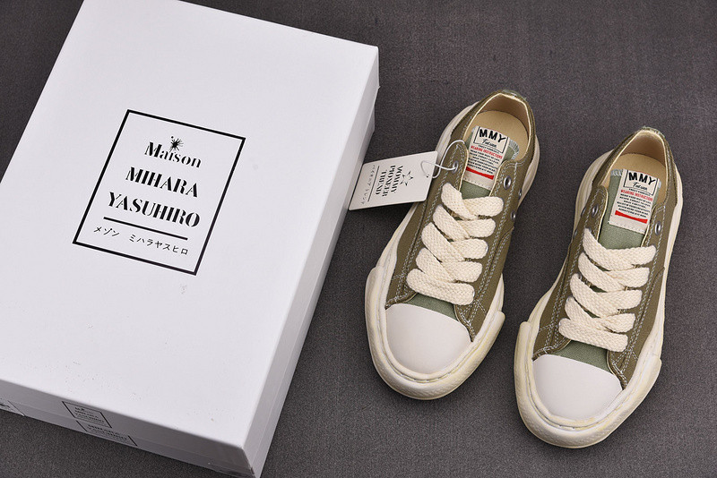 Ma*s*n mihara yasuhiro sneaker
