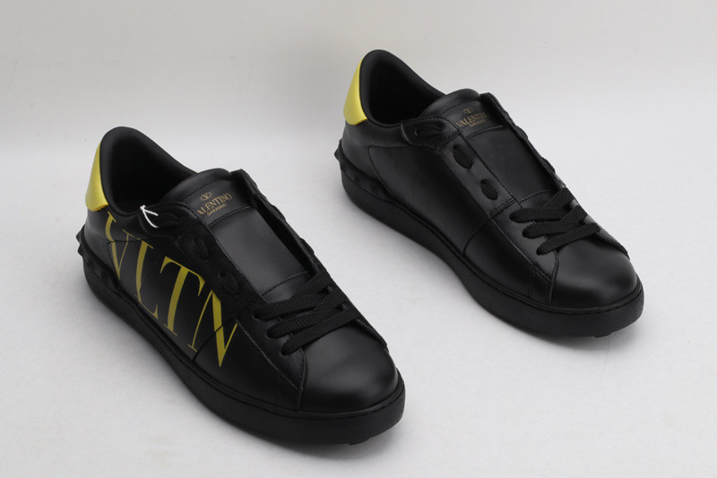 valentino garavani sneaker
