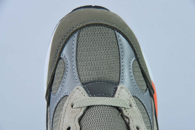 new balance sneaker