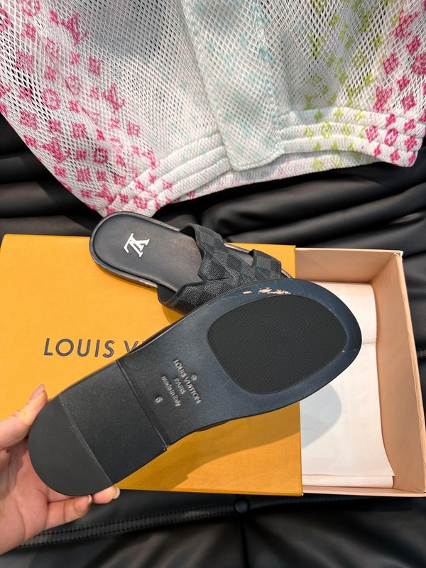 lvt sandals