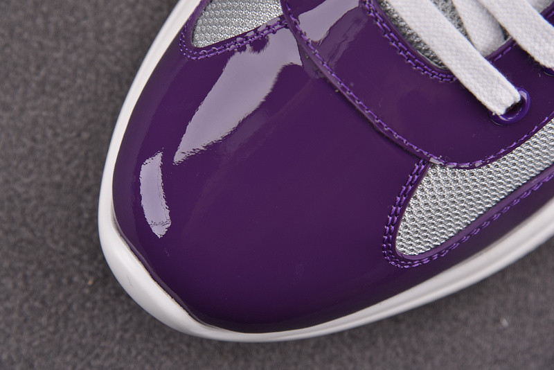 pr sneaker