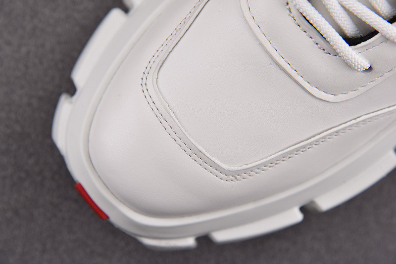 pr sneaker