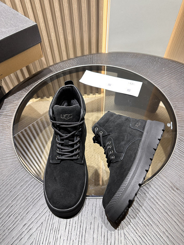 UGG