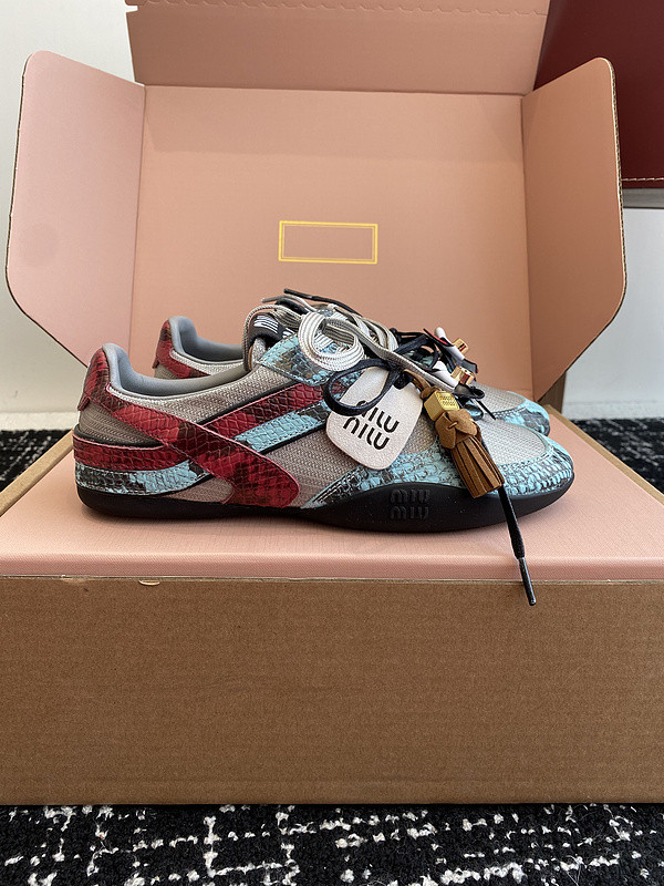 MIUMIU SNEAKER