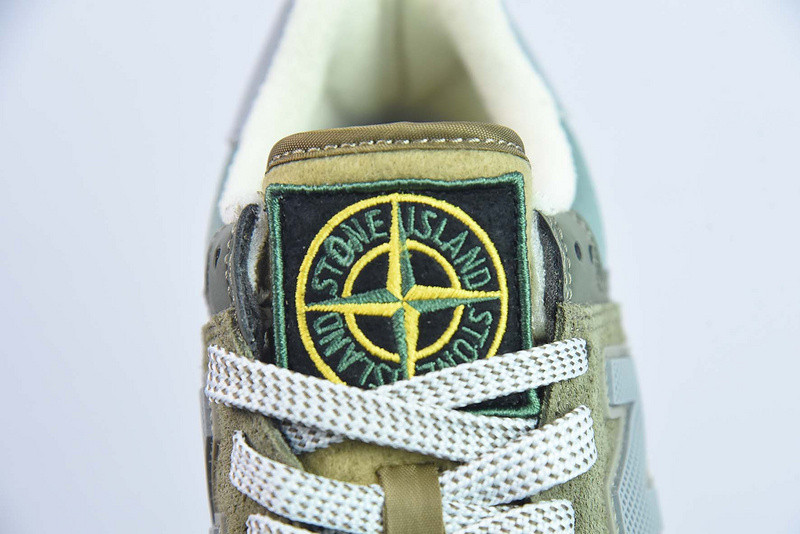 new balance sneaker