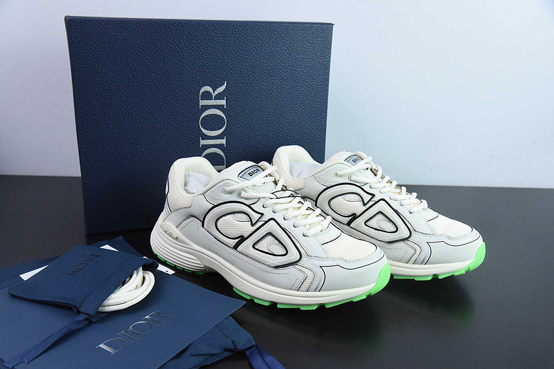 dio* sneaker