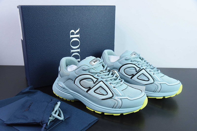 dio* sneaker