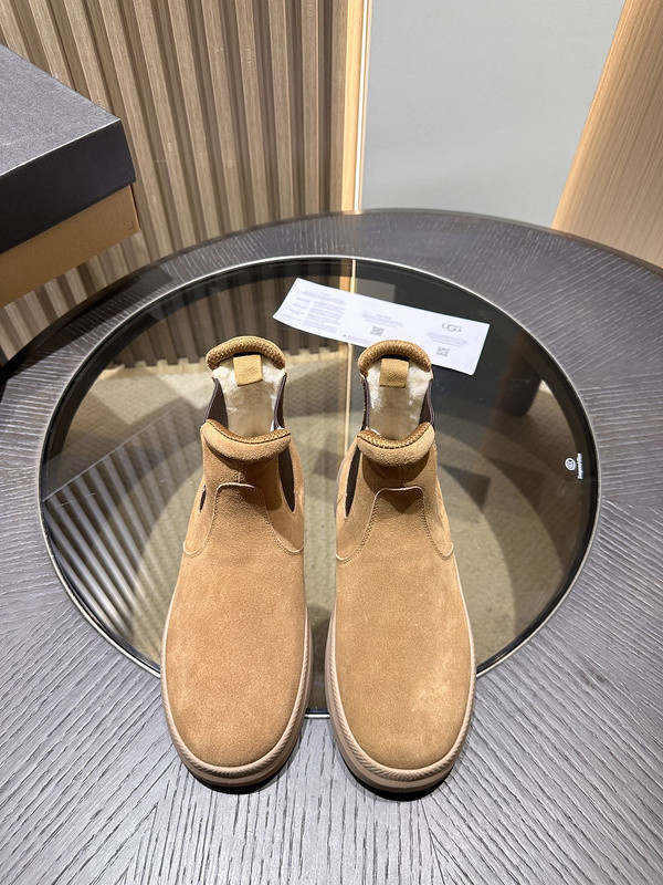 UGG