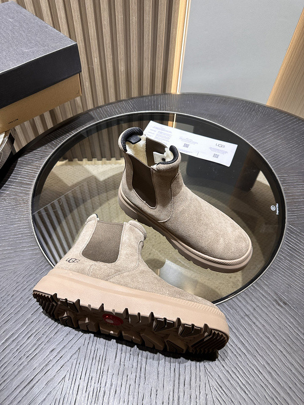 UGG