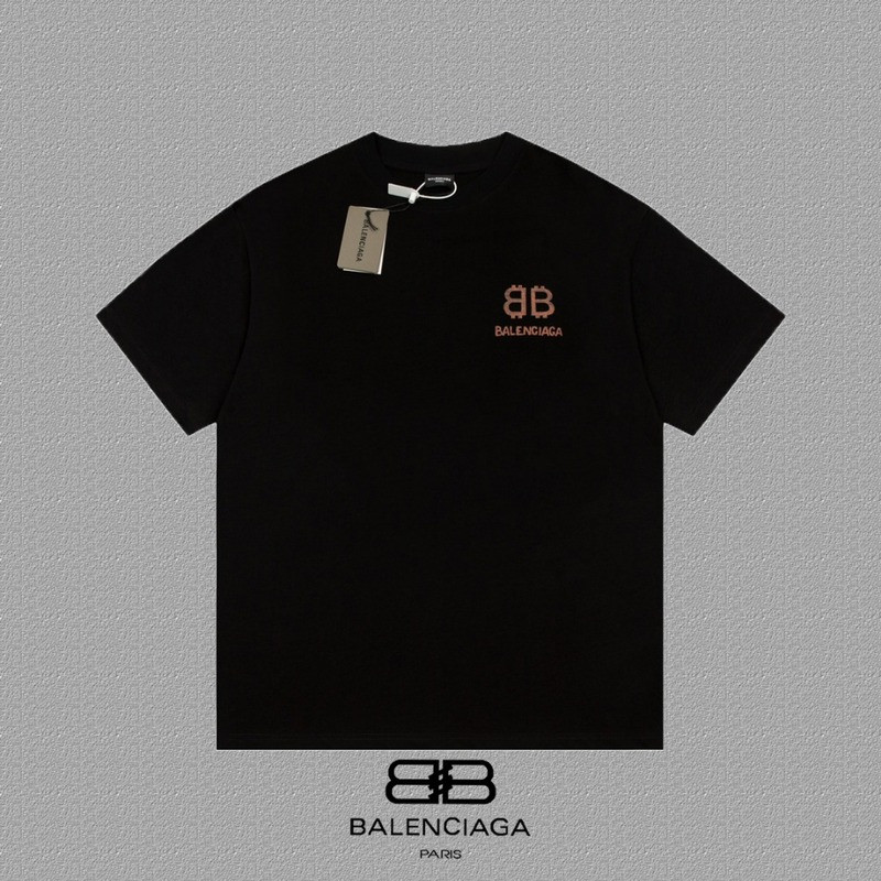 Ba*len*cia*ga clothes