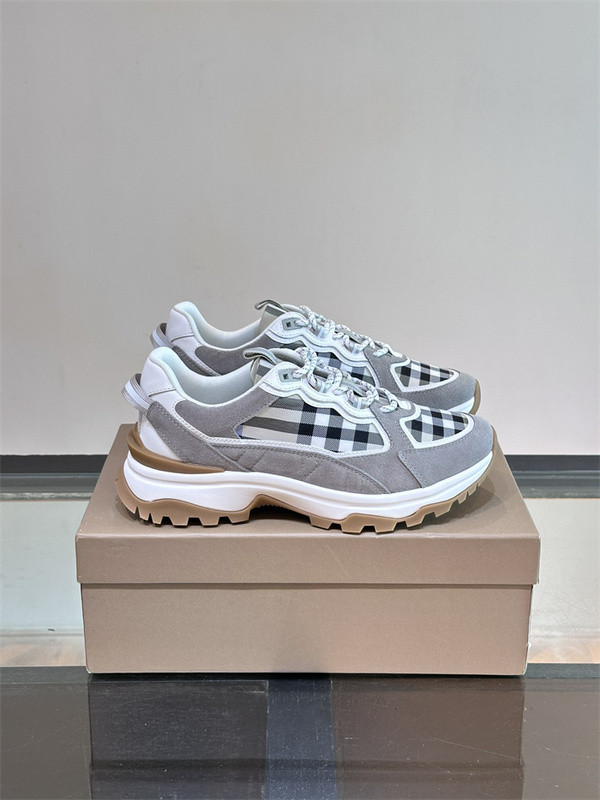 B**rry sneaker