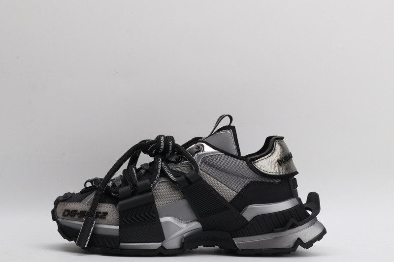 dg sneaker