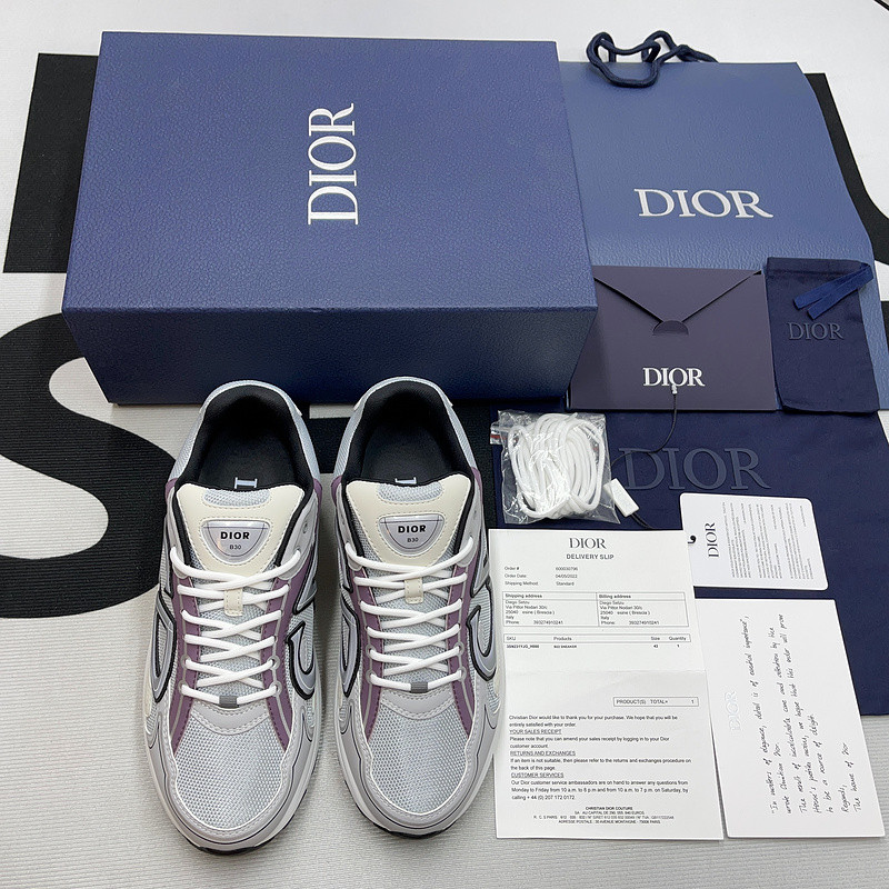 dio* sneaker