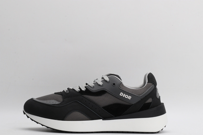 dio* sneaker