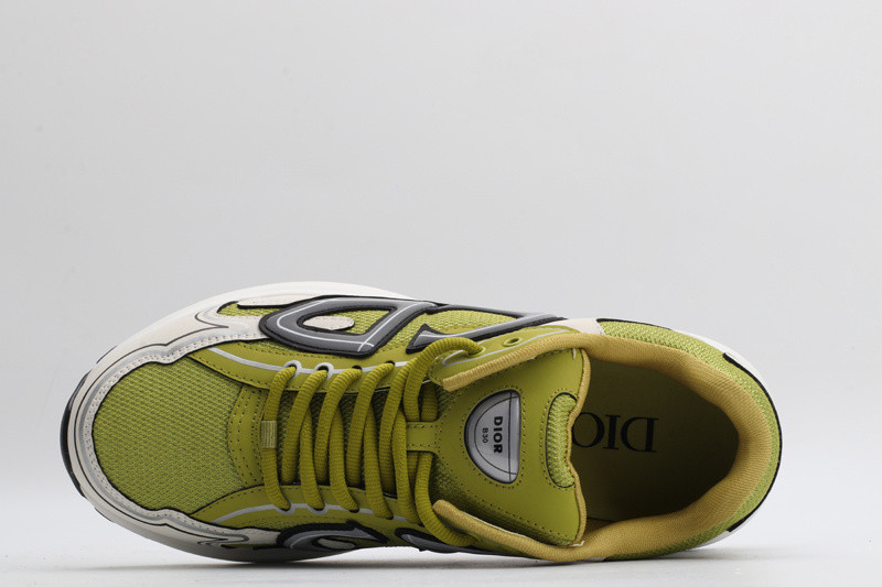 dio* sneaker