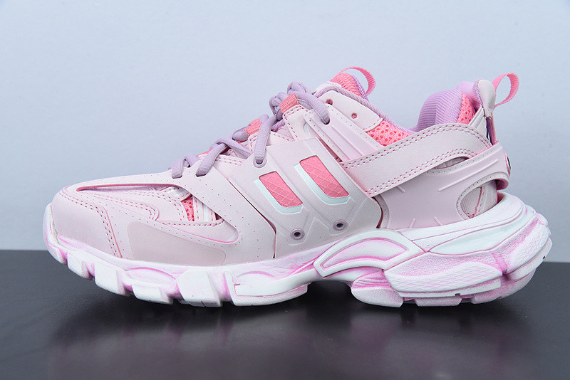 bc track sneaker