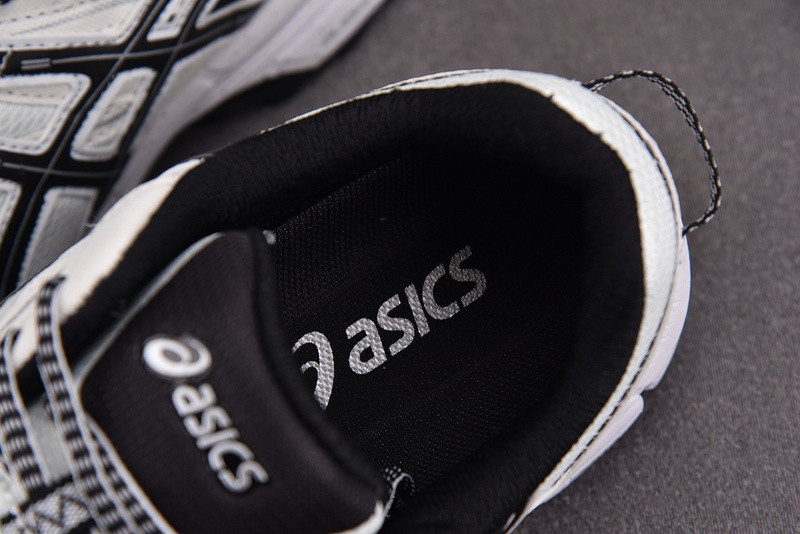 As*ic*s gel‑kahana 8 white/black 1011b133‑100