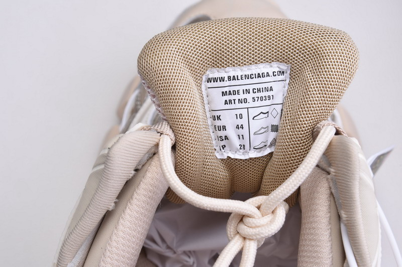 bc track sneaker