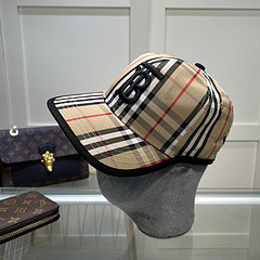 B**rry hat